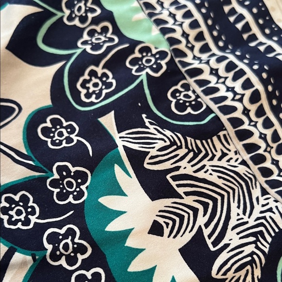 Style & Co. Dark Navy and Cream Floral Tunic - Picture 9 of 10